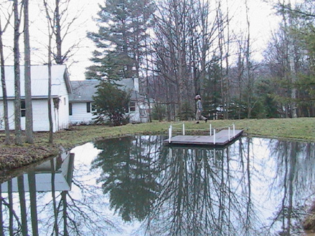 pond_garage_house_Istuan